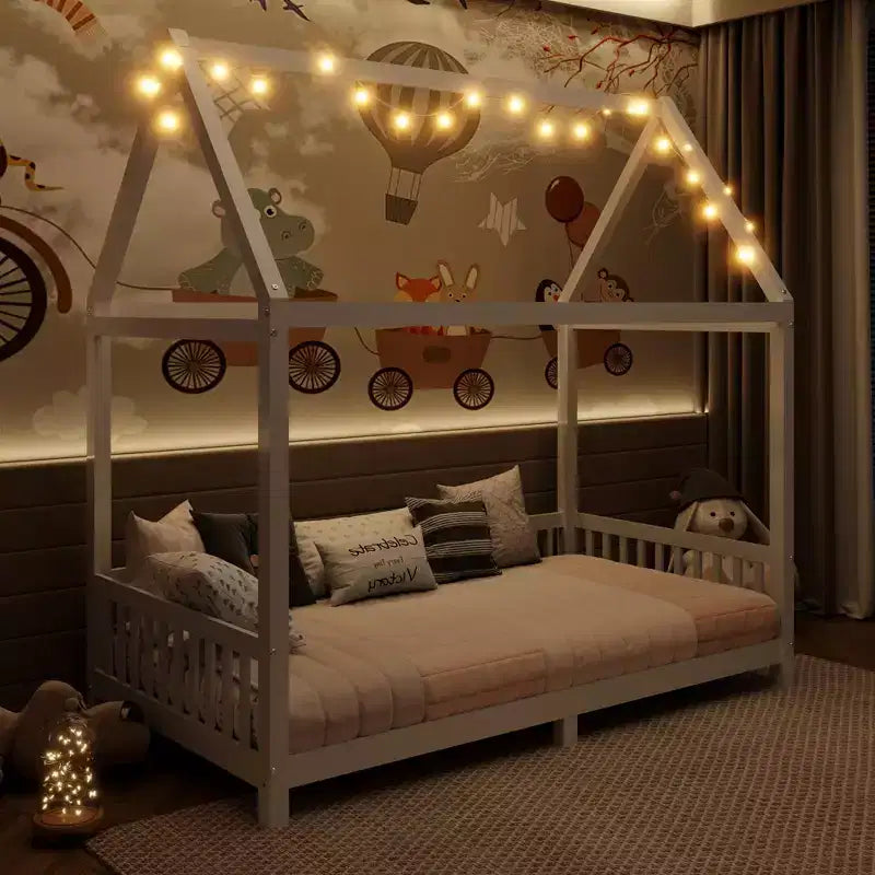 Bellemave Lit cabane jumeau à LED, lit au sol Montessori, cadre de lit en bois avec lattes et clôture, pour filles, garçons, blanc