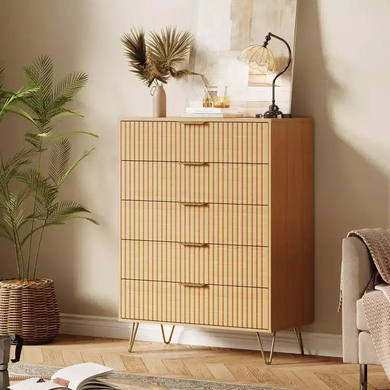 Commode cannelée à 5 tiroirs, commode moderne en bois de 81 cm de large avec poignée en métal, organisateur de rangement pour salon, chambre, couloir