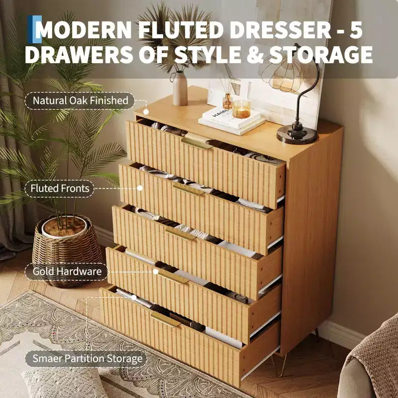 Commode cannelée à 5 tiroirs, commode moderne en bois de 81 cm de large avec poignée en métal, organisateur de rangement pour salon, chambre, couloir