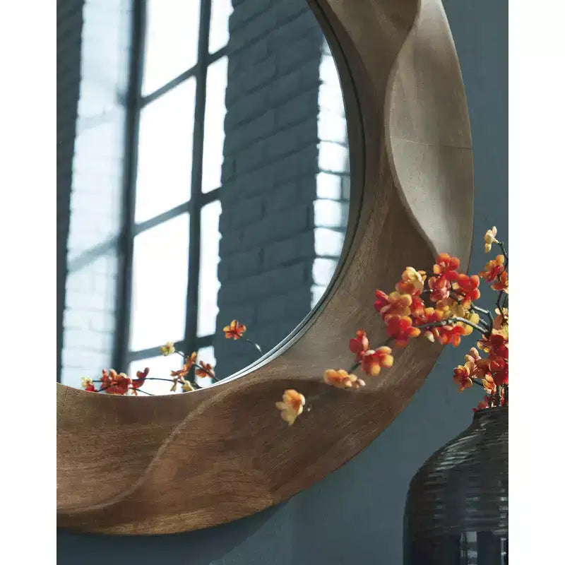 Miroir mural décoratif Signature Design by Ashley Aajon avec cadre à motif ondulé marron