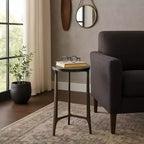Table d'appoint rustique, bout de canapé ou petite table de chevet pour la décoration intérieure - Table de chevet ronde en métal avec plateau en verre pour petits espaces - 22 Bronze et Cuivre