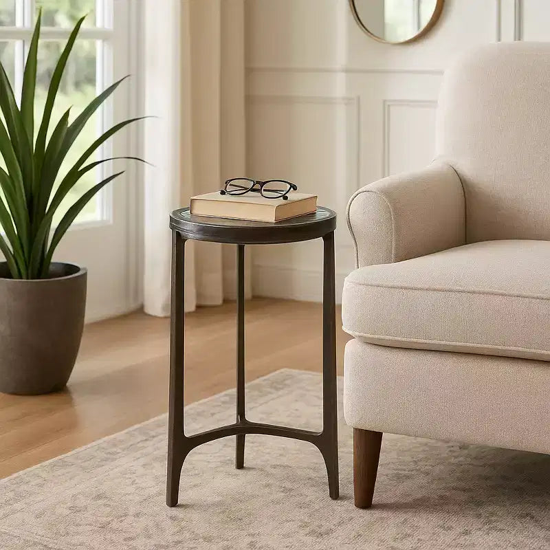 Table d'appoint rustique, bout de canapé ou petite table de chevet pour la décoration intérieure - Table de chevet ronde en métal avec plateau en verre pour petits espaces - 22 Bronze et Cuivre