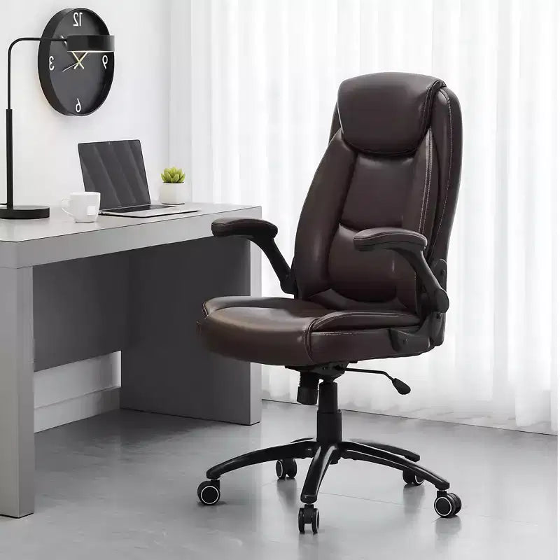 Chaise de bureau Ora Maison Big & Tall en cuir avec inclinaison et hauteur réglables et accoudoirs relevables