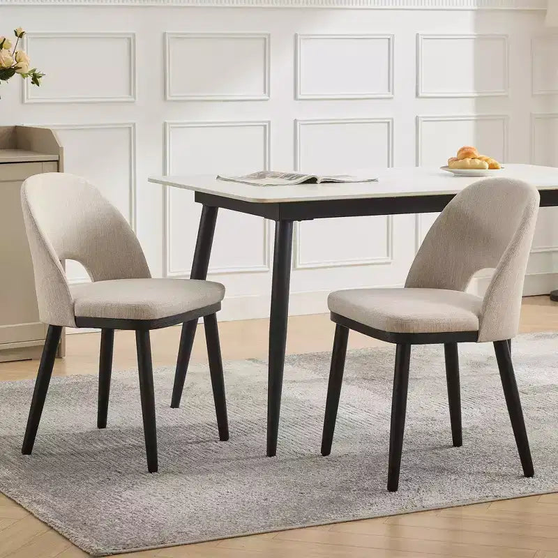 Lot de 2 chaises de salle à manger modernes en tissu, chaises d'appoint rembourrées avec dossier incurvé et pieds en bois, assise confortable pour cuisine de salle à manger