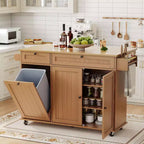 Desserte de cuisine roulante avec rangement, îlot de 140 cm de large sur roulettes avec étagère à épices, porte-serviettes, porte-couteaux et rangement pour poubelle.