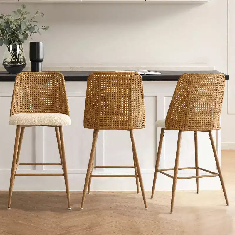 Lot de 6 tabourets de bar à hauteur de comptoir en bouclette et rotin, 27" Chaises d'îlot de cuisine modernes bohèmes avec pieds en métal finition chêne - Panipeachy