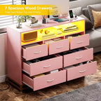 Commode à 7 tiroirs, Commode en bois avec lumières LED et station de charge, Commode avec grande capacité de rangement pour chambre, salon, couloir