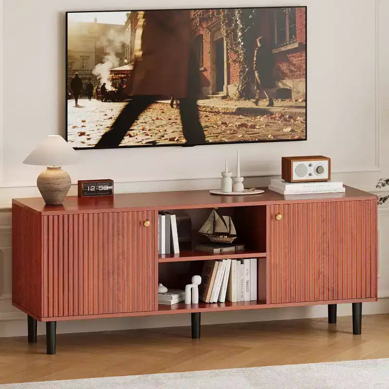 55'' Fluted TV Stand with 2 Doors & Adjustable Shelves, Wood TV Cabinet with Storage, TV Console Table Entertainment Unit for Living Room Apartment