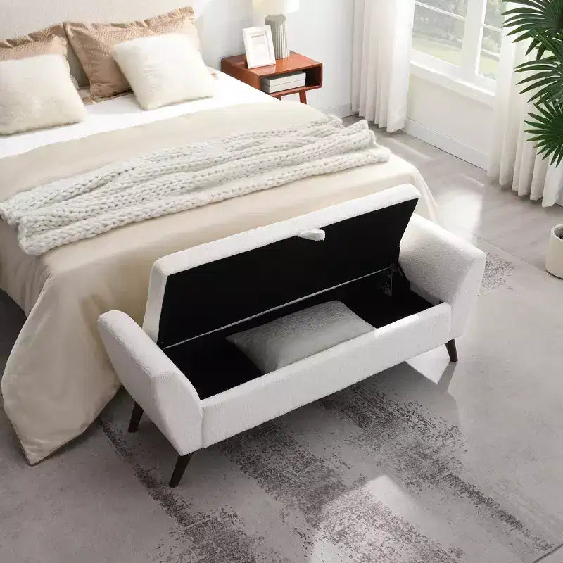 Banc de rangement capitonné GDFStudio Rupert Modern de 152 cm avec compartiment caché