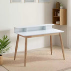Bureau d'écriture en bois GDFStudio Nadia de style moderne du milieu du siècle avec huche et étagères ouvertes