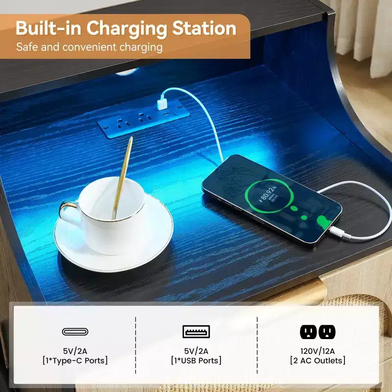 Lot de 2 tables de chevet en rotin et bois, station de recharge et lumières LED, ports/prises USB, 3 tiroirs en rotin, noir pour chambre à coucher