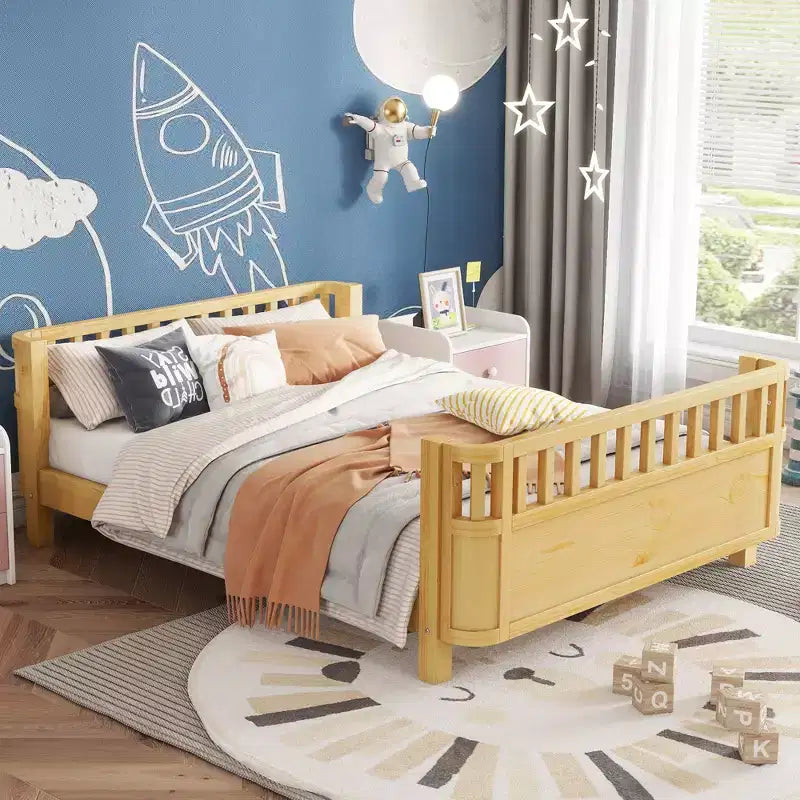 JVNOXK Lit plate-forme en bois pleine grandeur pour enfants, lit simple bas en bois avec barrières de sécurité pour filles et garçons, naturel
