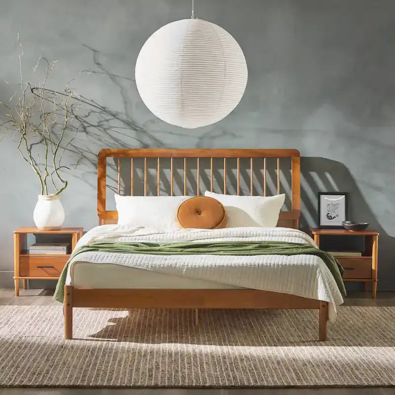 Lit à fuseaux queen en bois massif bohème Middlebrook Designs