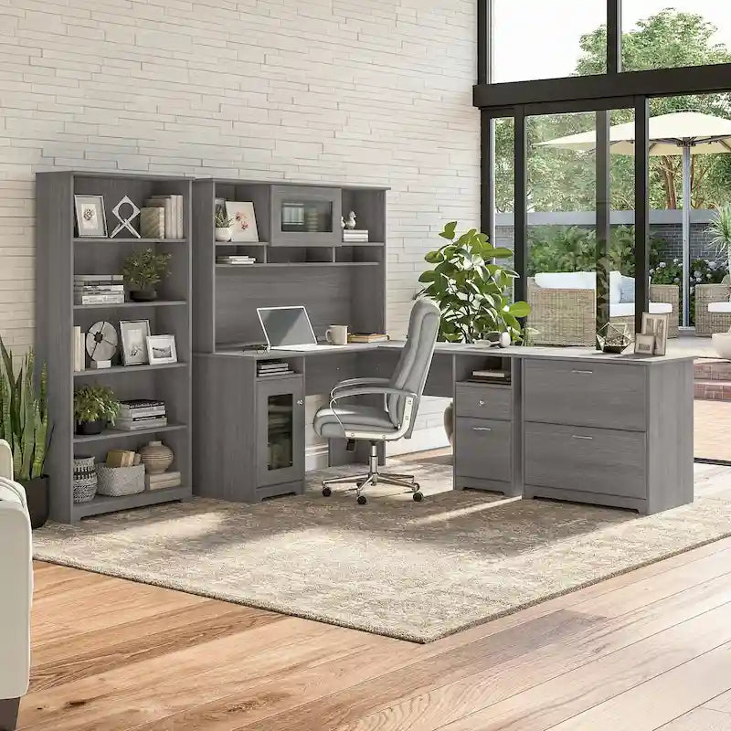 Bureau en L Cabot 60 W avec huche, armoire et bibliothèque de Bush Furniture