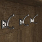 Porte-manteau et banc à chaussures 40 W Woodland avec portes par Bush Furniture
