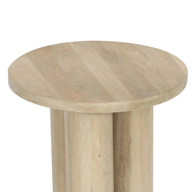 Table d'appoint Hazel avec 3 pieds piliers, bois de manguier brun naturel fait à la main, plateau rond de 45 cm