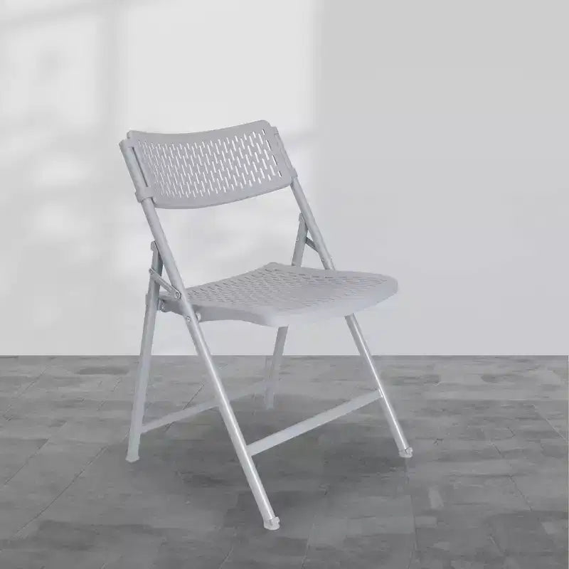Chaise pliante confort 4 paquets de la collection Ava de Hampden Furnishings, platine