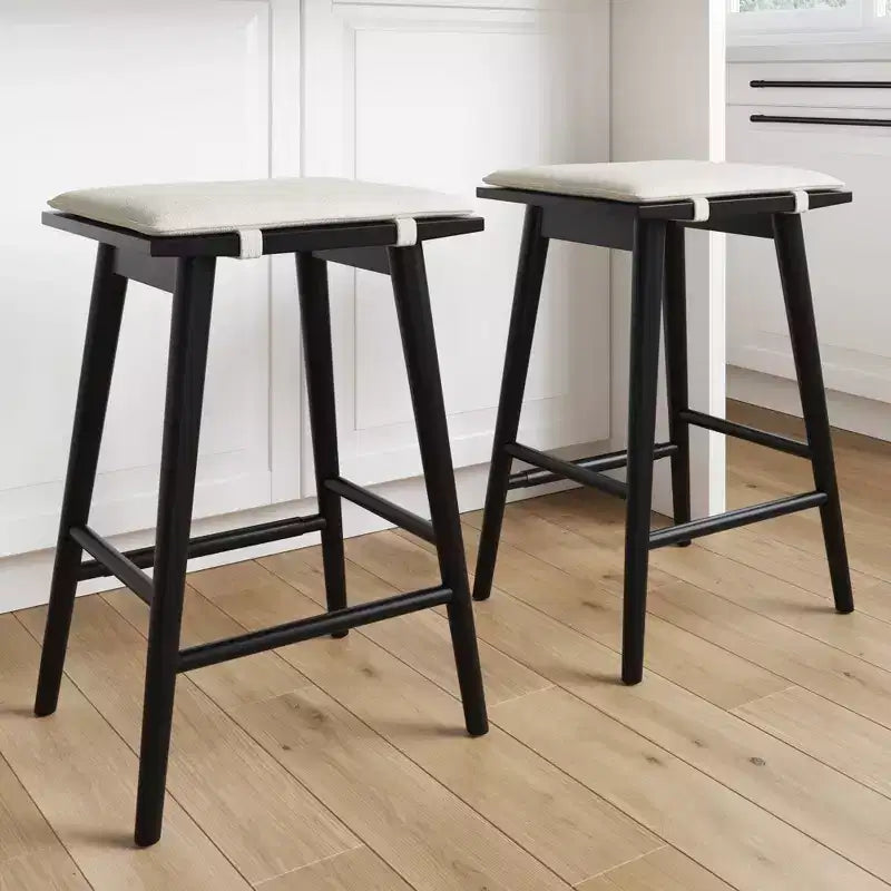 Nathan James Barker Tabouret de bar à hauteur de comptoir en bois et boucle, noir : Rembourrage en lin, 63 cm de haut