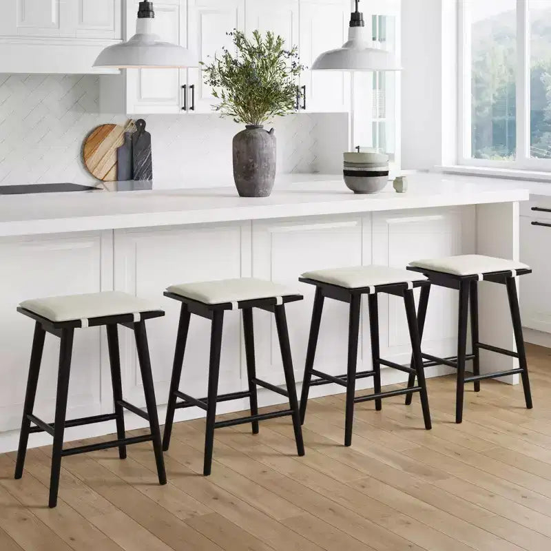 Nathan James Barker Tabouret de bar à hauteur de comptoir en bois et boucle, noir : Rembourrage en lin, 63 cm de haut