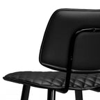 Lot de 2 tabourets de bar hauteur comptoir Skyla WyndenHall noirs : Rembourrage matelassé, cadre en contreplaqué, repose-pieds