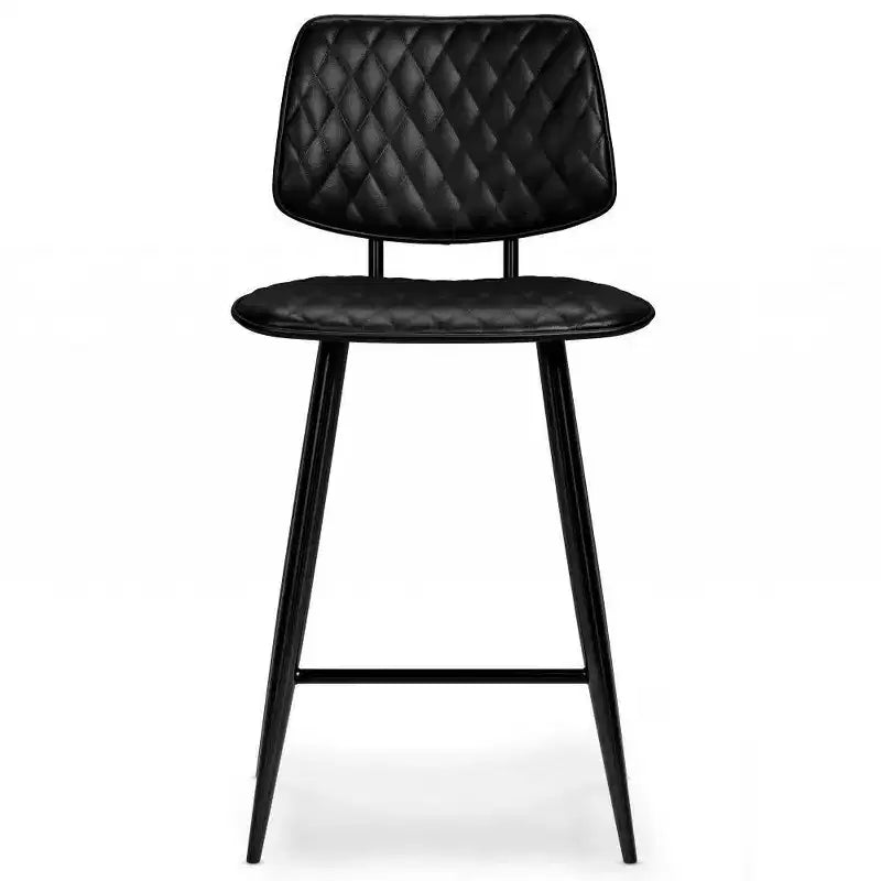 Lot de 2 tabourets de bar hauteur comptoir Skyla WyndenHall noirs : Rembourrage matelassé, cadre en contreplaqué, repose-pieds