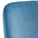 angelo:Chaise de salle à manger Mikita Barrel Back bleue: Rembourrage en velours, cadre en métal, design moderne du milieu du siècle