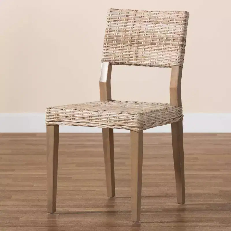 Chaise de salle à manger bali & pari Barossa en rotin et bois d'acajou gris Kubu/taupe rustique