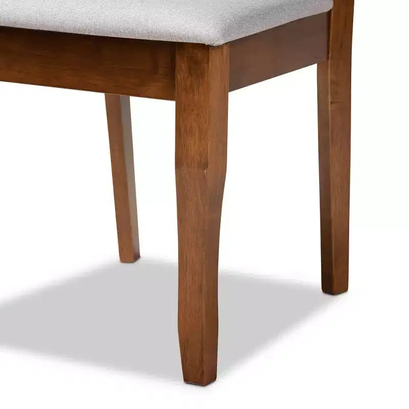 Lot de 2 chaises de salle à manger Verner Gris/Noyer - Baxton Studio : rembourrage en mousse, dossier entrecroisé, pieds galbés