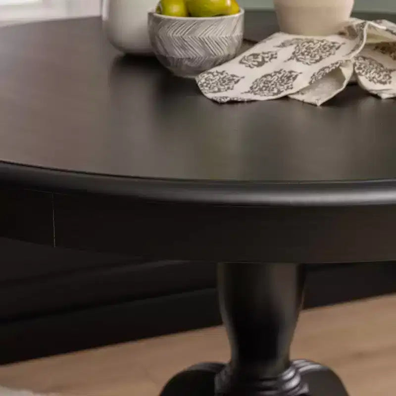 Ensemble de salle à manger Linon 2 pièces Tobin avec coin repas et table Noir/Noyer