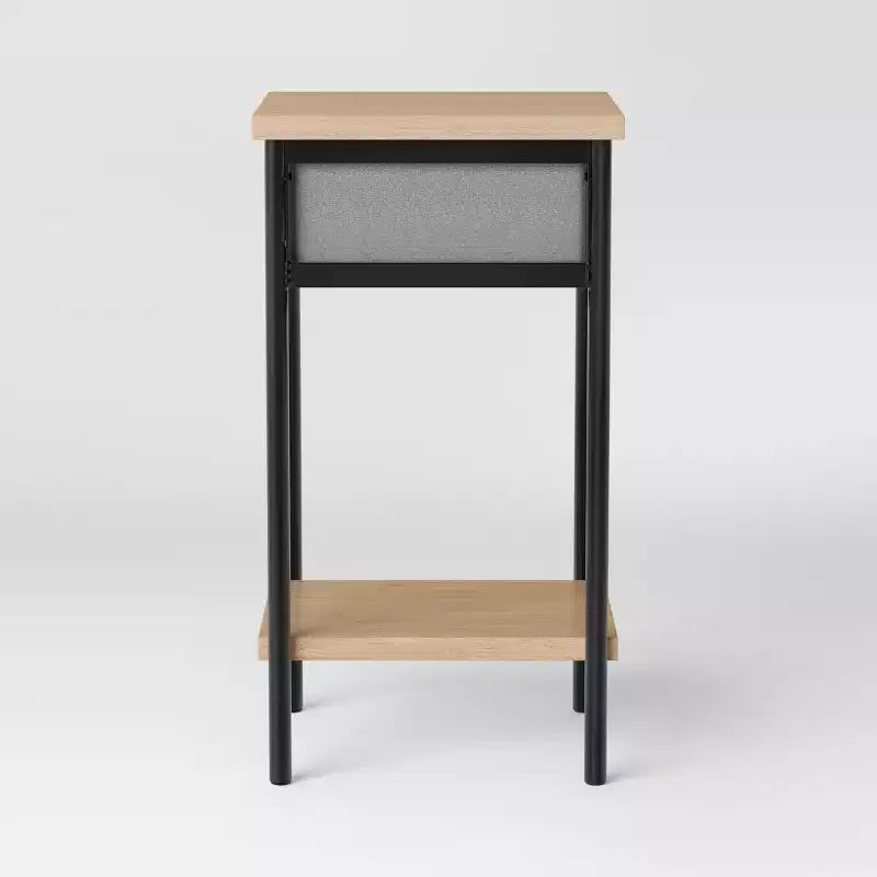 Table d'appoint avec bac en tissu, structure noire - Room Essentials™