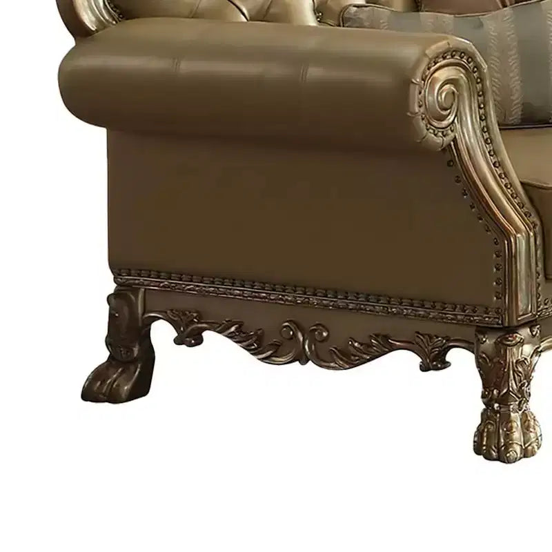 Fauteuil d'appoint Dresden 45 po en cuir synthétique couleur os et fini patine doré - Acme Furniture