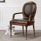 Fauteuil en cuir marron Comfort Pointe Bradford : Rembourré, design traditionnel, cadre en bois, rembourrage en mousse