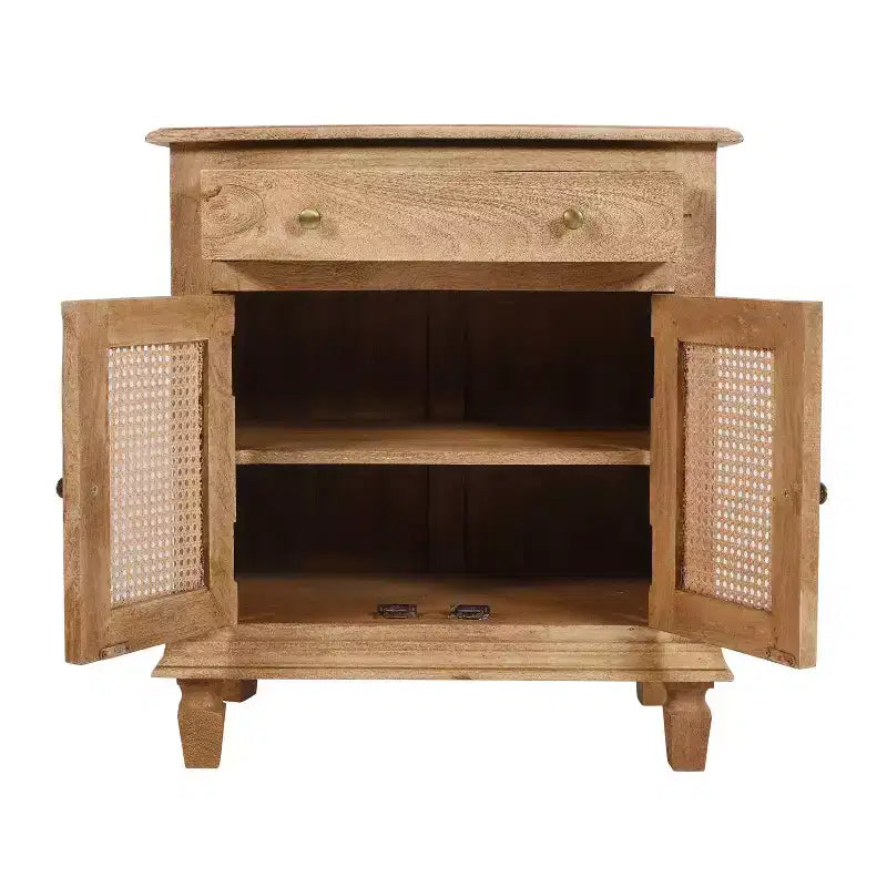 La Table de Chevet Urban Port 30", Portes d'Armoire en Rotin et Façades de Tiroirs en Bois de Mangue Sablé Marron