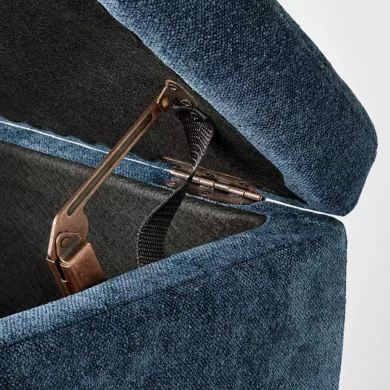 Banc de rangement orné d'inspiration vintage en velours texturé découpé - Threshold™ conçu avec Studio McGee