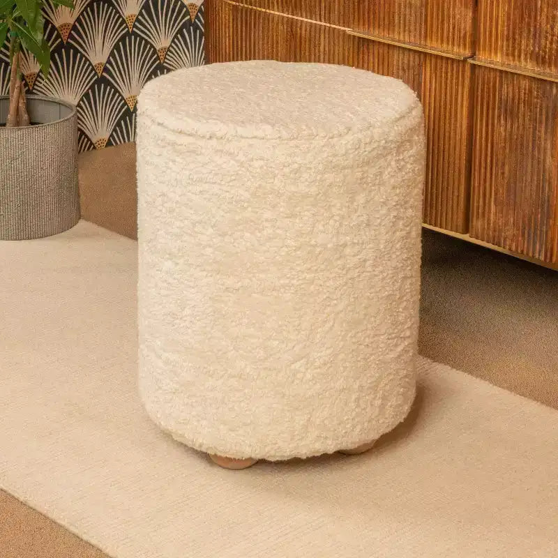 Pouf rond en velours de coton Storied Home avec passepoil crème : Repose-pieds rembourré, base en bois de pin, capacité de 150 kg