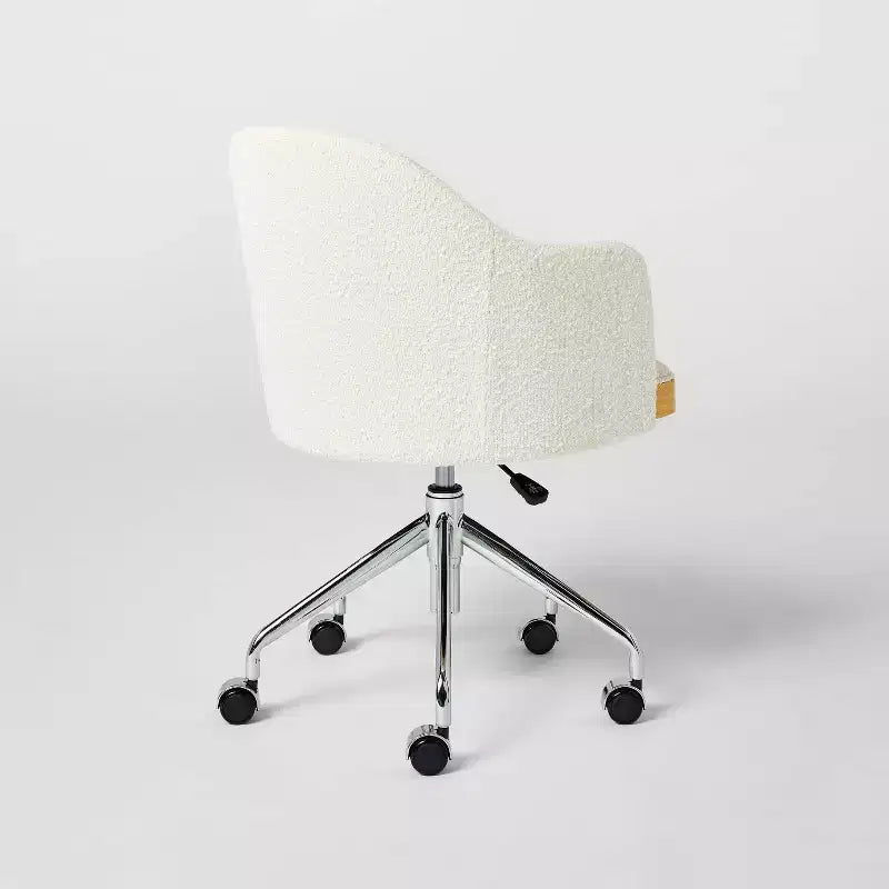 Fauteuil de bureau rembourré à hauteur réglable crème - Threshold™ conçu avec Studio McGee