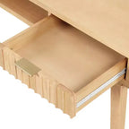 Bureau Nathan James Bohème en bois cannelé avec tiroir et casier ouvert, marron naturel : Surface en placage, cadre en bois, nettoyer les taches, 78,7 cm H x 109,2 cm L x 61 cm P