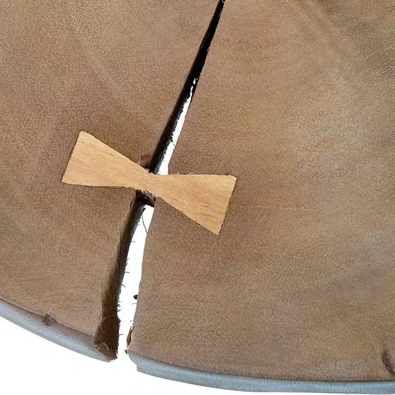 Table d'appoint ronde 22" Liberte de East at Main : teck recyclé, aucun assemblage, piètement trépied rustique