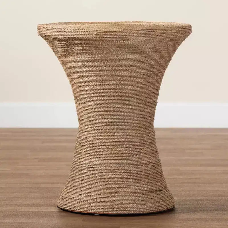 bali & pari Cady Table d'appoint en jonc de mer naturel brun
