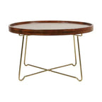 Table basse ronde East at Main 32,38 po naturel/doré : Plateau en bois de manguier, base en laiton entrecroisé, aucun assemblage requis