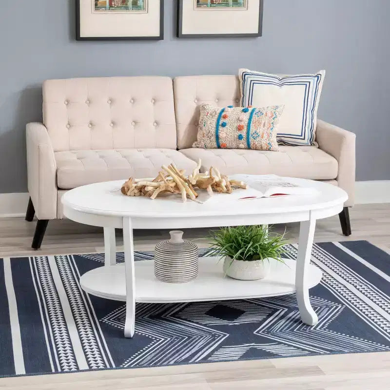 Table basse ovale traditionnelle Dermott avec étagère inférieure blanc rustique - Powell