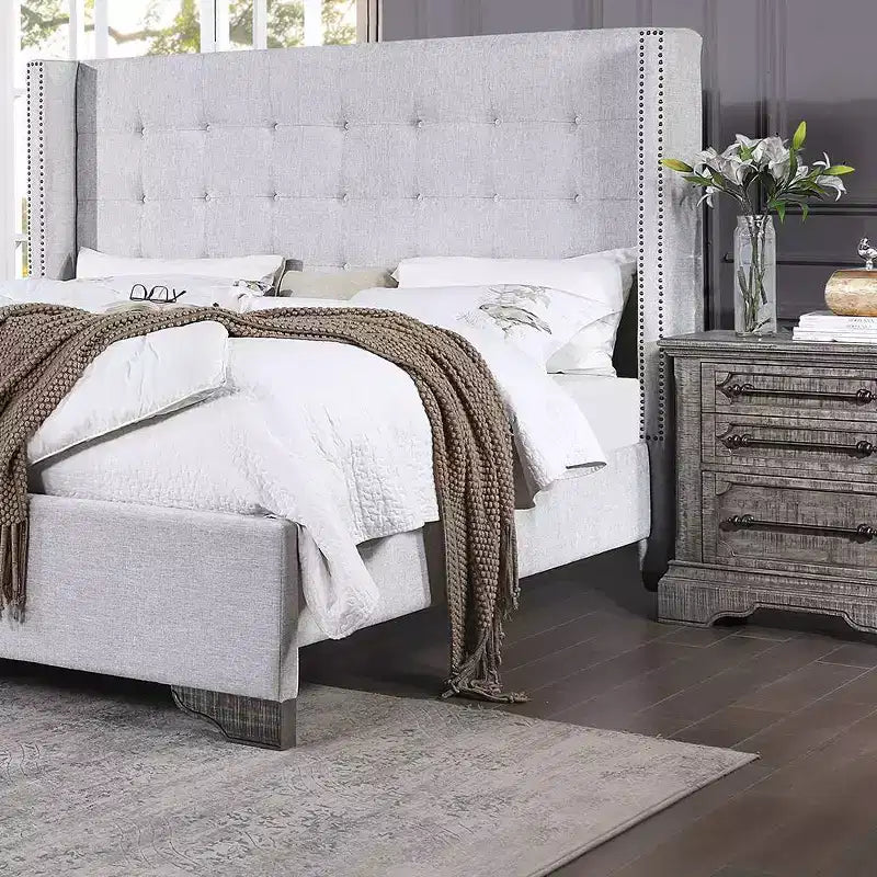 Lit king size de 90" Artesia avec capitonnage sans boutons et cadre en bois - Meubles Acme