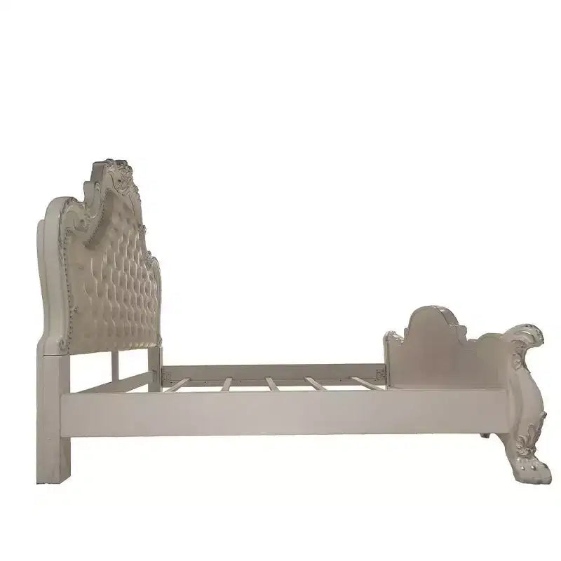 Lit Queen 91 po Dresden en cuir synthétique et fini blanc cassé - Acme Furniture