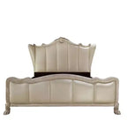 Lit California King 95" Acme Furniture Dresden en similicuir et blanc cassé : PU Champagne, pieds griffes, tête de lit capitonnée