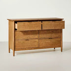 Commode horizontale contemporaine en bois à 6 tiroirs, chêne vieilli - Hearth & Hand™ avec Magnolia