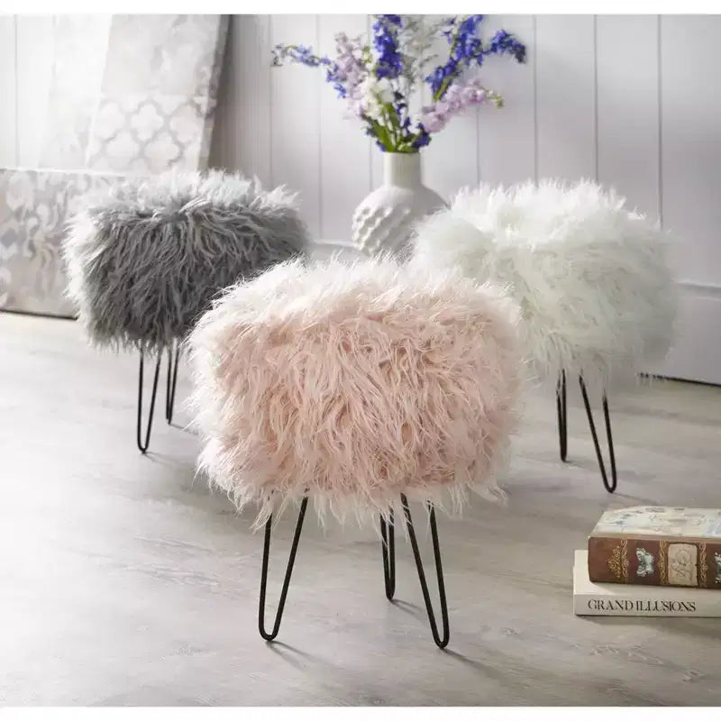 Patrice – Tabouret en fausse fourrure – Buylateral
