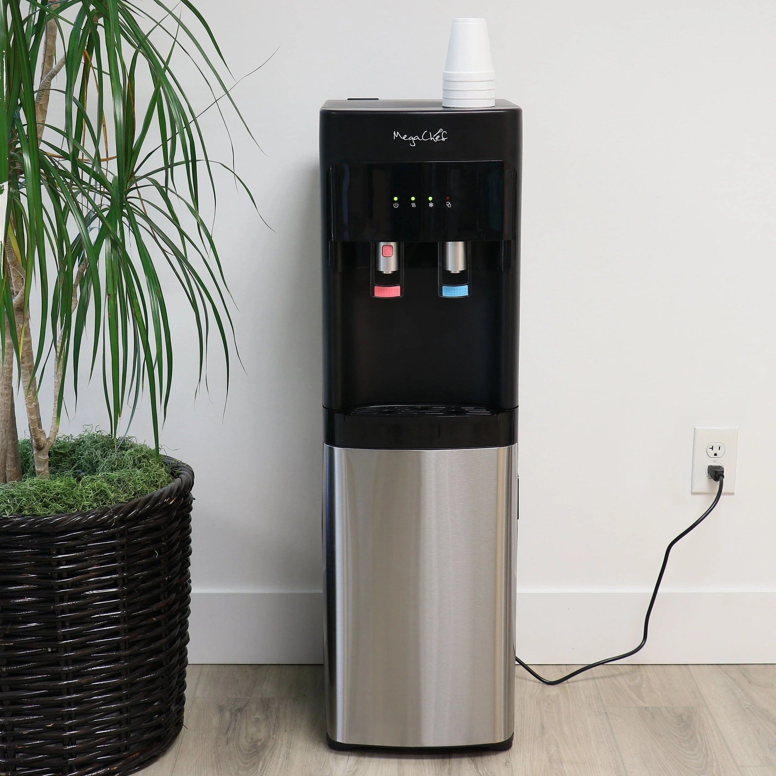Distributeur d'eau chaude et froide à chargement par le bas MegaChef - 12x13.6x41
