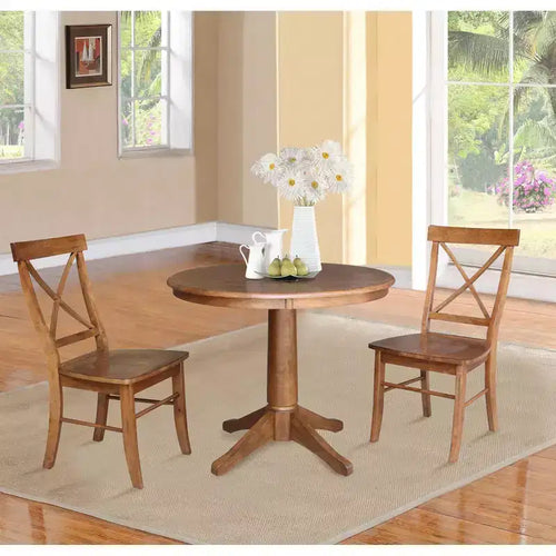 36 Table piédestal David Round Top avec 2 chaises à dossier X – International Concepts