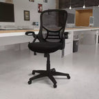 Fauteuil de bureau ergonomique à dossier haut en maille Emma et Oliver avec accoudoirs relevables