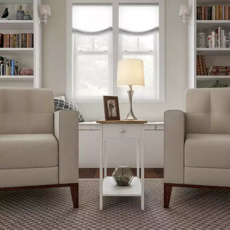 Table d'appoint étroite Hastings Home avec tiroir et étagère de rangement - Blanc/Chêne miel